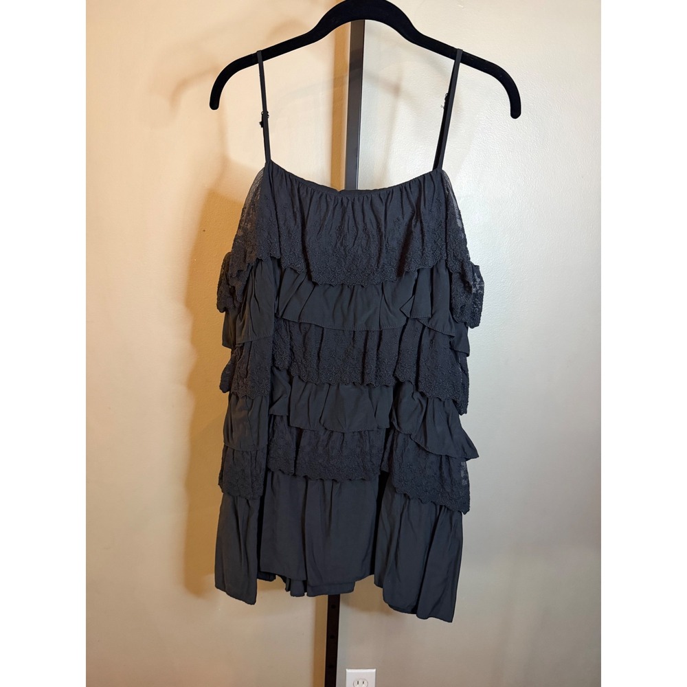 DO+BE Black Tiered Ruffle Lace Trim Camisole Top Sleeveless Adjustable Straps L